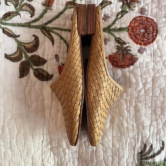 EVERLANE The Woven Leather Mule - Picture 5 of 7